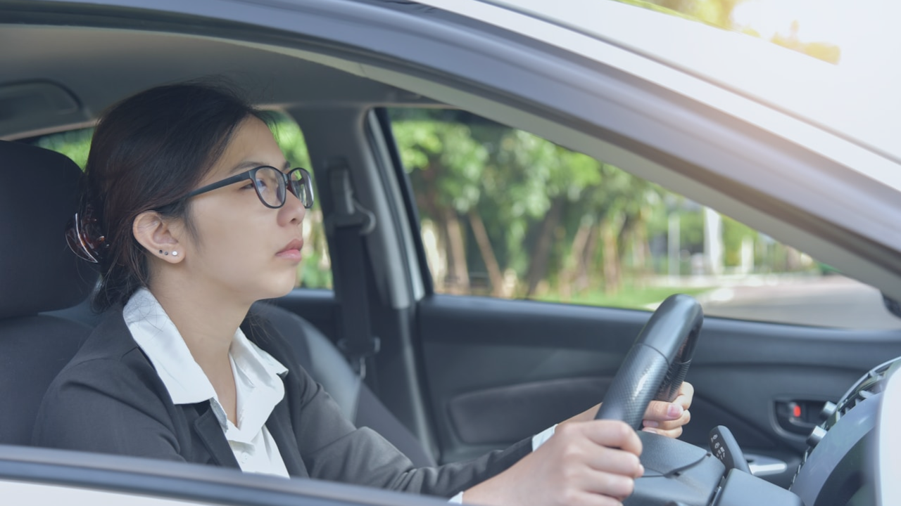 安全運転義務違反の罰則や反則金をわかりやすく解説！該当行為や防止策も【弁護士監修】のサムネイル