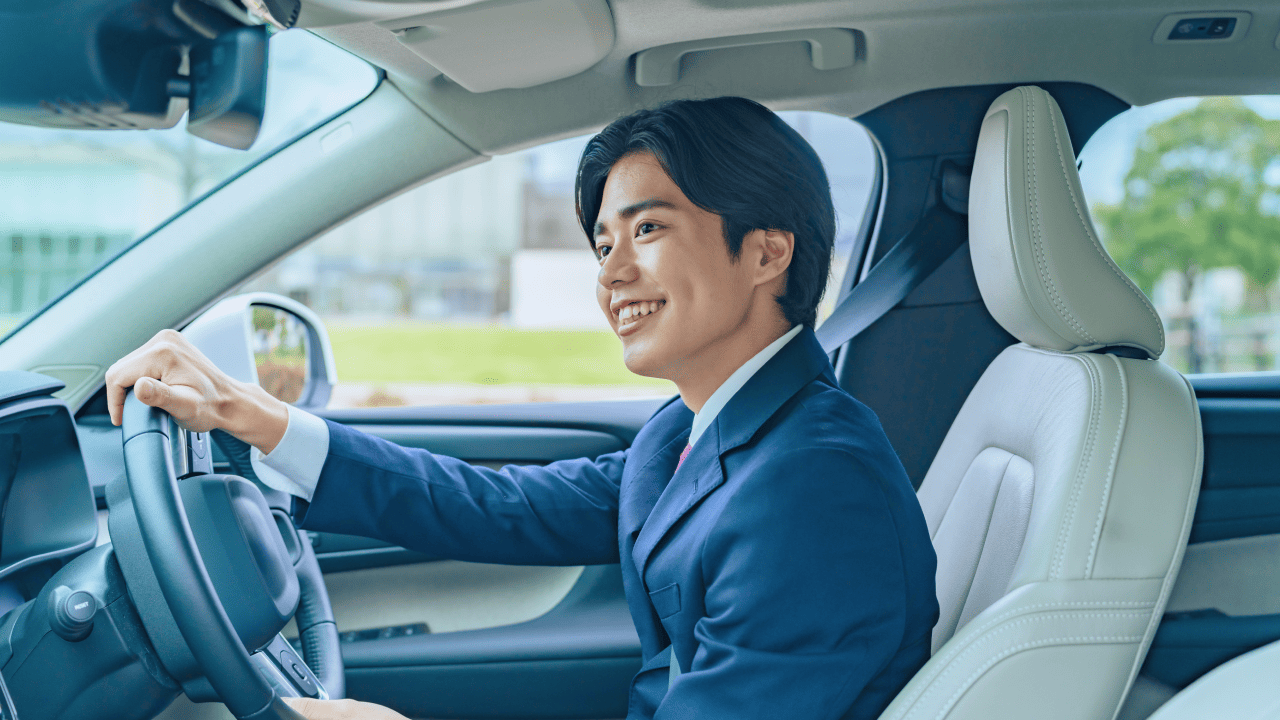 社用車で通勤する場合のメリット・デメリットは？注意点や運用方法を徹底解説のサムネイル